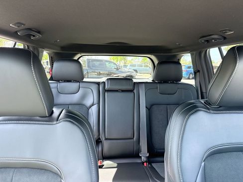 New 2026 Jeep Grand Cherokee Altitude image 28