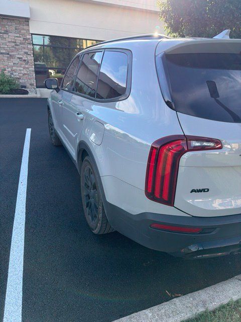 Used 2021 Kia Telluride EX w/ EX Premium Package AWD/4WD image 6