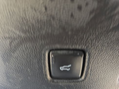 Used 2022 Ford Escape SEL image 15