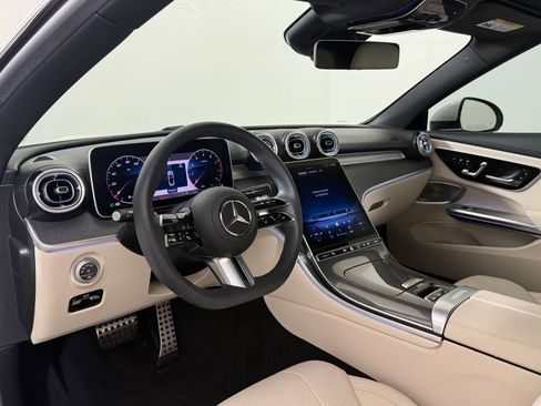 Used 2024 Mercedes-Benz CLE 450 4MATIC Cabriolet image 4