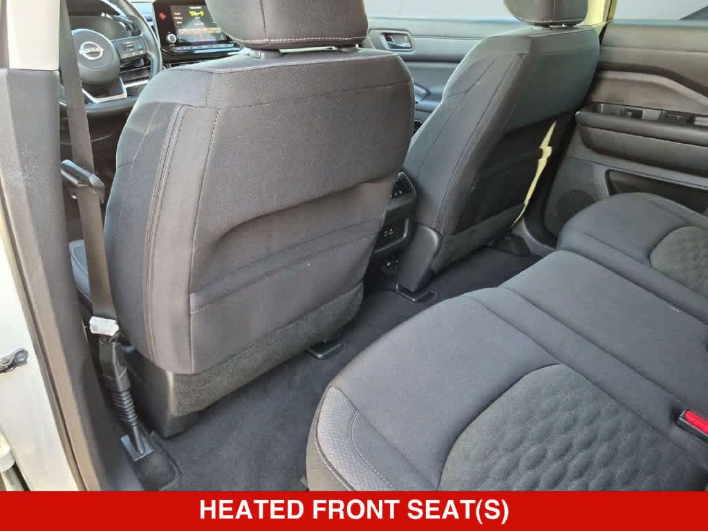 Used 2024 Nissan Pathfinder SV AWD/4WD image 18