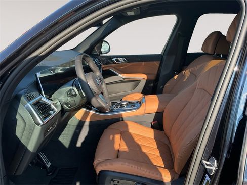 New 2026 BMW X5 xDrive50e w/ M Sport Package image 9