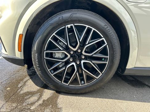 Used 2025 Ford Mustang Mach-E Premium image 28