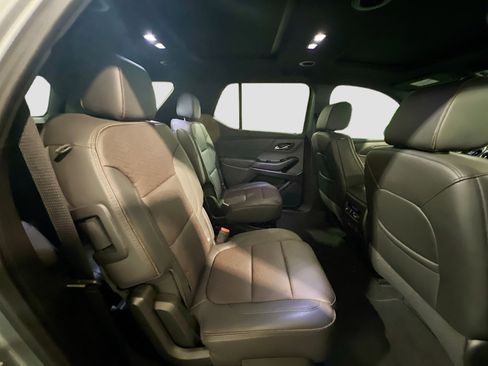 Used 2023 Chevrolet Traverse High Country image 21