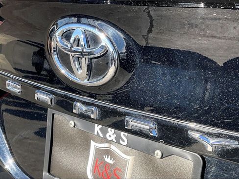 Used 2021 Toyota Camry XSE image 8