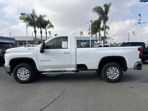 Used 2021 Chevrolet Silverado 3500 LT w/ Convenience Package image 8