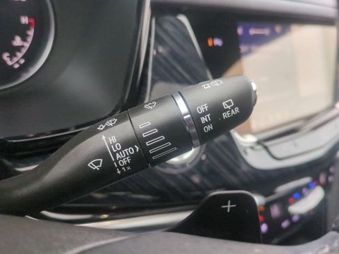 Used 2024 Cadillac XT6 Premium Luxury image 29