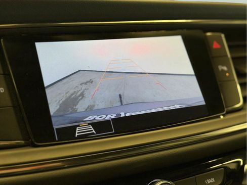 Certified 2021 Buick Enclave Essence AWD/4WD image 24