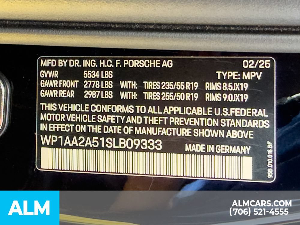 Used 2025 Porsche Macan w/ Premium Package Plus AWD/4WD image 18