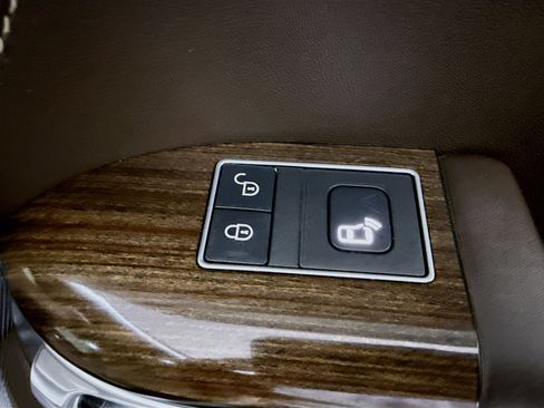 Used 2019 Land Rover Range Rover Sport HSE image 31