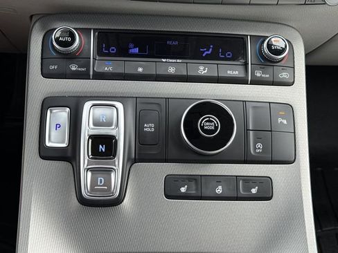 Used 2022 Hyundai Palisade SEL w/ 8P Bench Seat Package FWD image 24