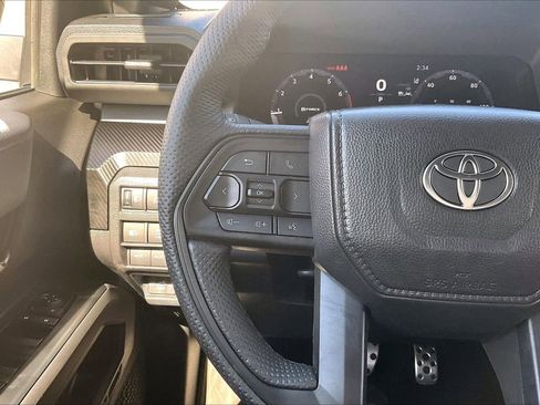 Used 2025 Toyota Tacoma TRD Pro image 31