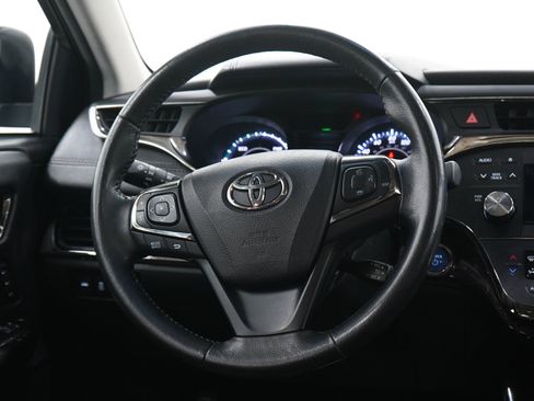 Used 2013 Toyota Avalon XLE Touring FWD image 15