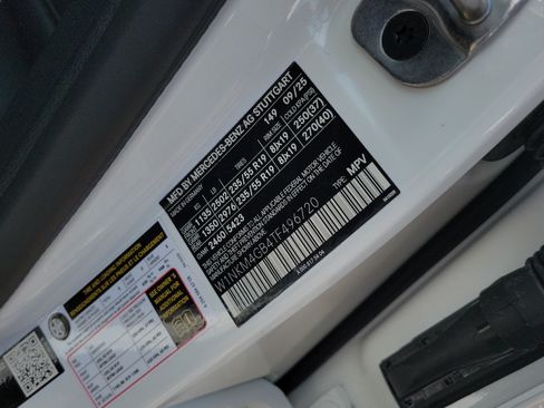 Certified 2026 Mercedes-Benz GLC 300 image 31