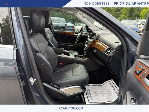 Used 2015 Mercedes-Benz GL 550 4MATIC image 13