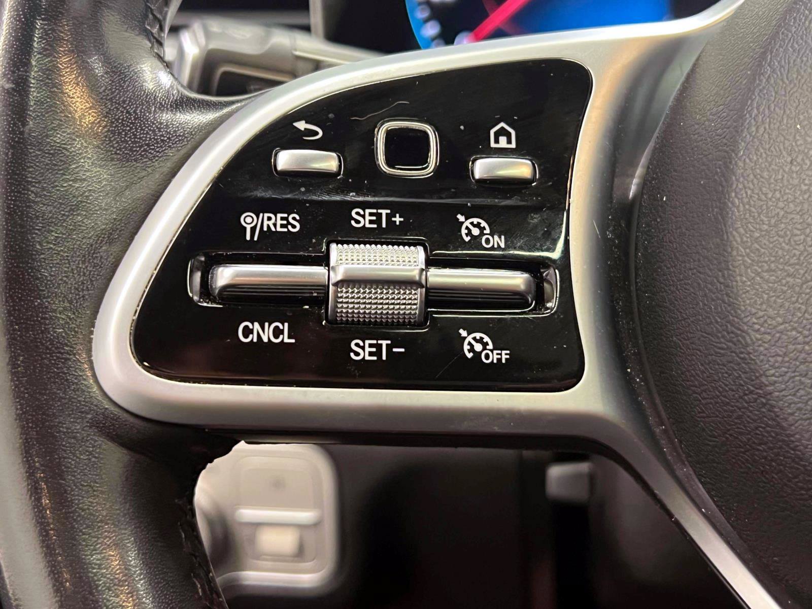 Used 2021 Mercedes-Benz GLE 350 4MATIC image 18