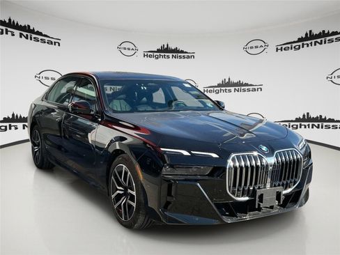 Used 2024 BMW 740i xDrive 740i xDrive image 1