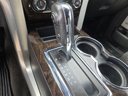 Used 2014 Ford F150 Platinum image 21