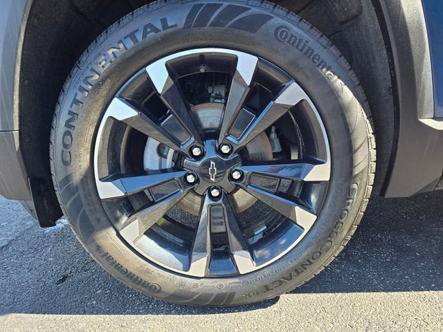 Used 2025 Chevrolet Equinox RS w/ Safety and Technology Package AWD/4WD image 8