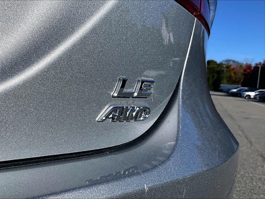 Used 2024 Toyota Camry LE AWD/4WD image 28