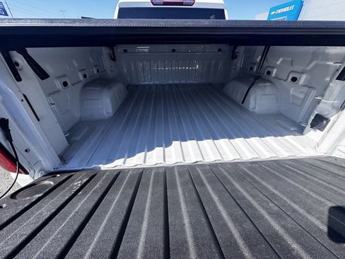 Used 2024 Chevrolet Silverado 1500 LTZ image 9