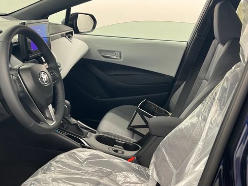 Used 2026 Toyota Corolla SE FWD image 9