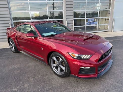 Used 2015 Ford Mustang Coupe w/ Equipment Group 051A RWD image 4