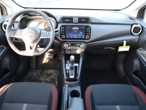 New 2025 Nissan Versa SR w/ Trunk Package image 22