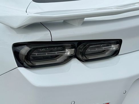 Used 2022 Chevrolet Camaro ZL1 image 74