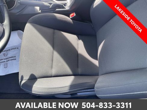 Used 2018 Toyota RAV4 XLE w/ Plus Extra Value Package FWD image 28