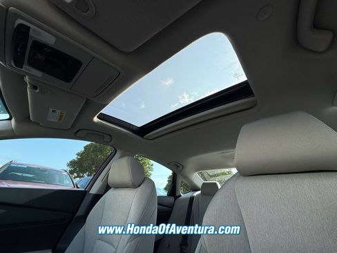 Certified 2024 Honda Accord EX image 27