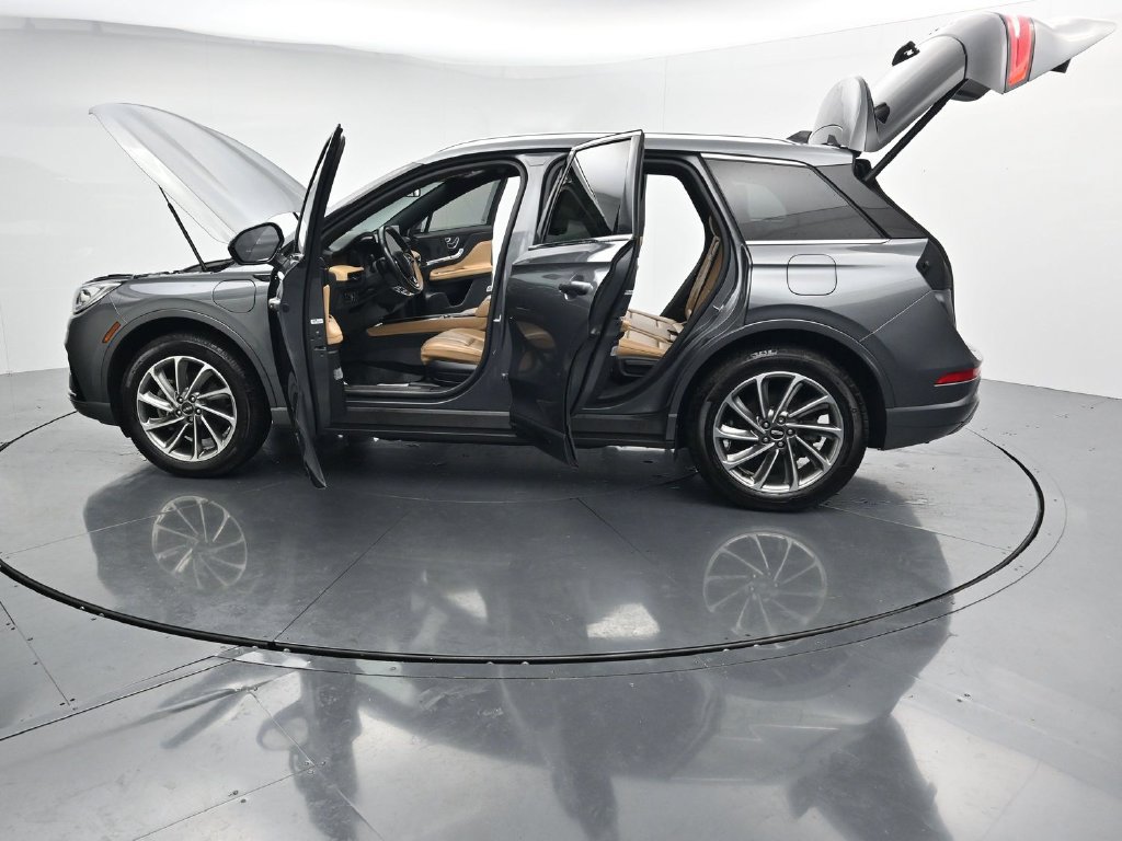 Used 2023 Lincoln Corsair Grand Touring AWD/4WD image 43