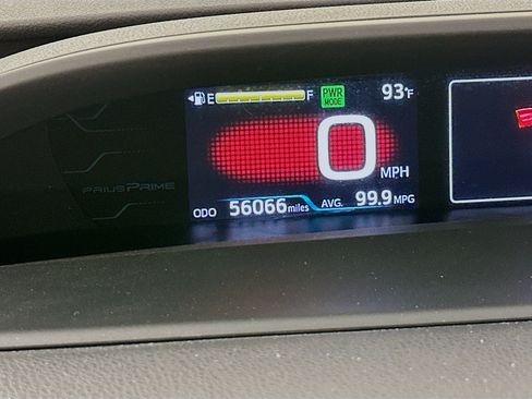 Used 2017 Toyota Prius Prime Advanced FWD image 19