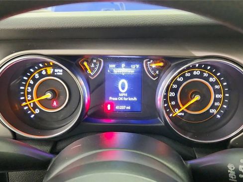 Used 2020 Jeep Wrangler Unlimited Sport image 25