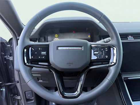 Used 2024 Land Rover Range Rover Evoque S AWD/4WD image 18