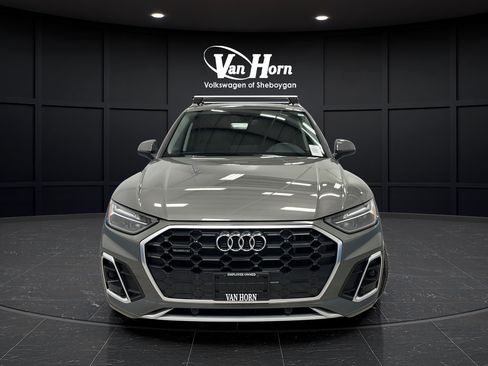 Used 2024 Audi Q5 e Premium w/ Convenience Package AWD/4WD image 2