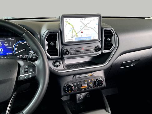 Used 2024 Ford Bronco Sport Outer Banks w/ Tech Package AWD/4WD image 7