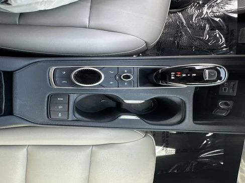 Certified 2022 Cadillac XT4 Luxury w/ Cold Weather Package FWD image 23