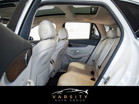 Used 2021 Mercedes-Benz GLC 300 4MATIC image 13
