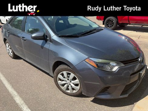 Used 2016 Toyota Corolla LE FWD image 1