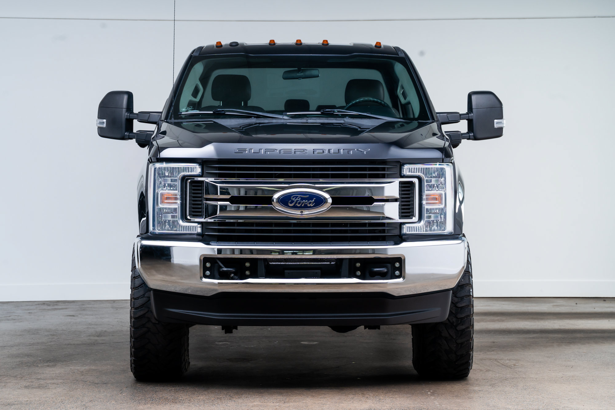 Used 2019 Ford F250 XL w/ STX Appearance Package AWD/4WD image 2