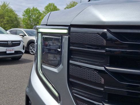 Certified 2023 GMC Sierra 1500 Elevation AWD/4WD image 10