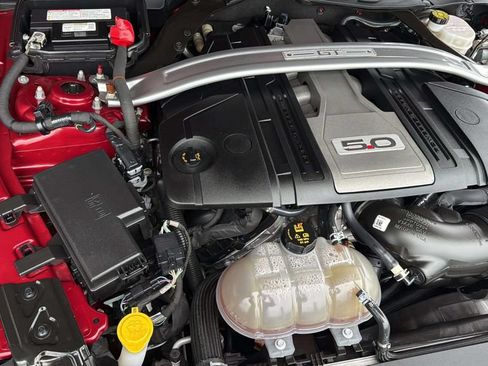 Used 2018 Ford Mustang GT Premium w/ Equipment Group 401A RWD image 29