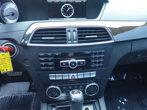 Used 2014 Mercedes-Benz C 250 Sedan image 11