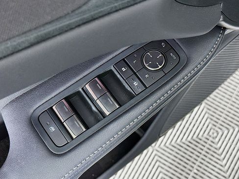 Used 2025 Lexus RX 350 image 18