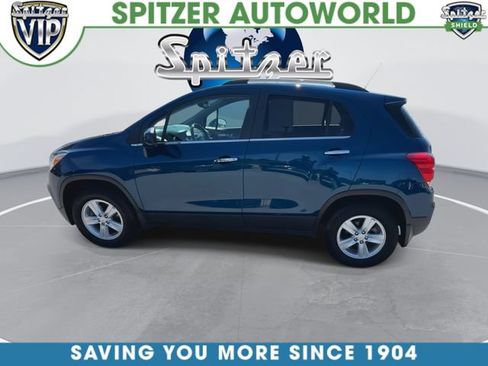 Used 2020 Chevrolet Trax LT w/ LT Convenience Package AWD/4WD image 6