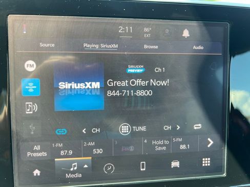 Used 2025 Jeep Compass Sport image 34