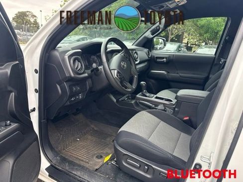 Used 2023 Toyota Tacoma TRD Off-Road w/ Advanced Technology Package AWD/4WD image 7