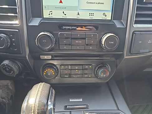 Used 2016 Ford F150 XLT w/ Equipment Group 302A Luxury AWD/4WD image 19