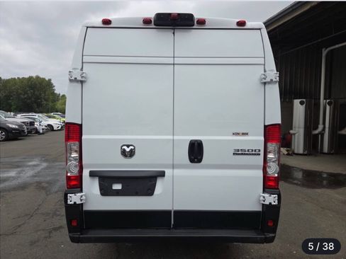 Used 2023 RAM ProMaster 3500 FWD image 5